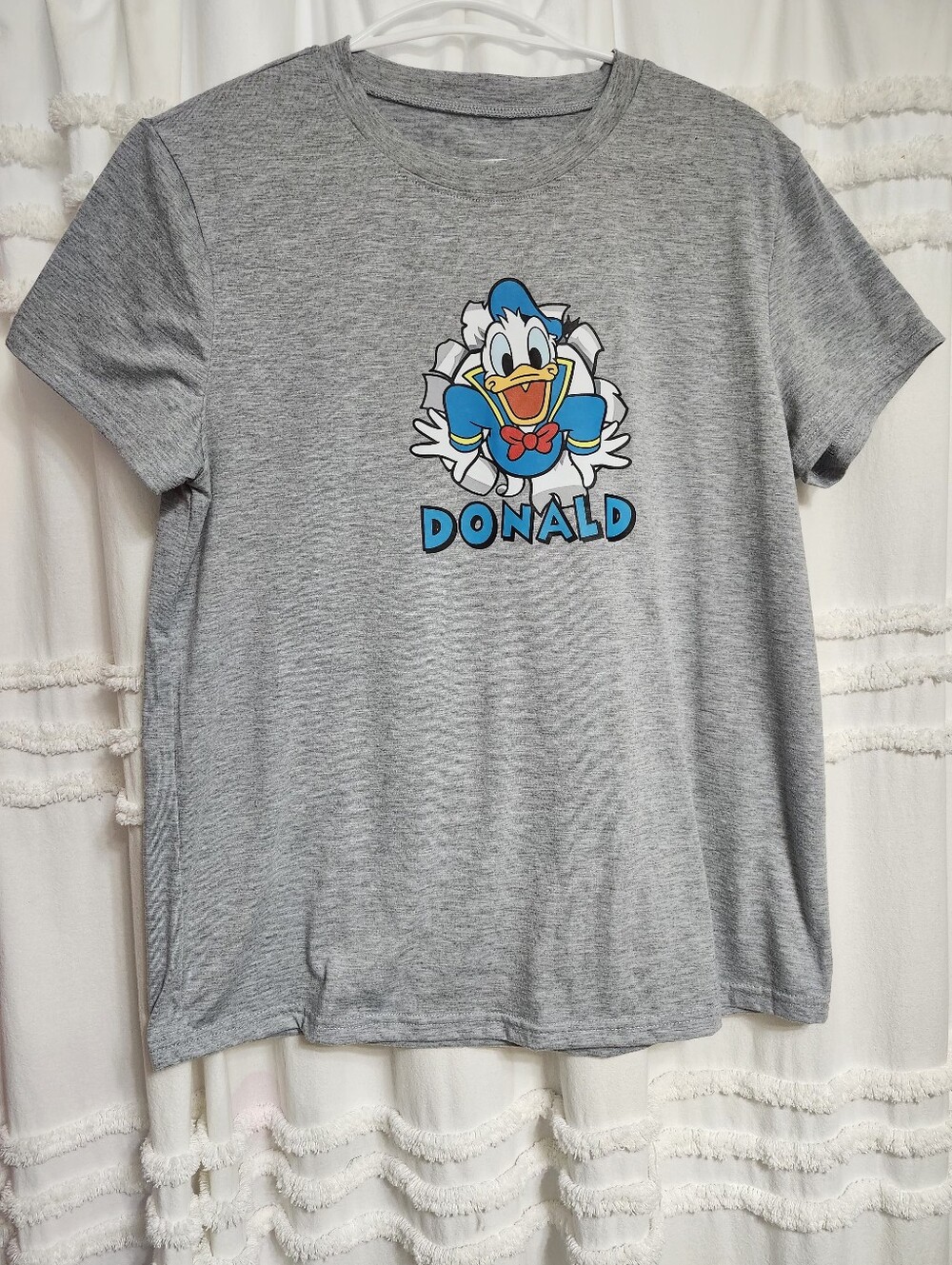 Size Large Women's Donald Duck Graphic Tee - Gray